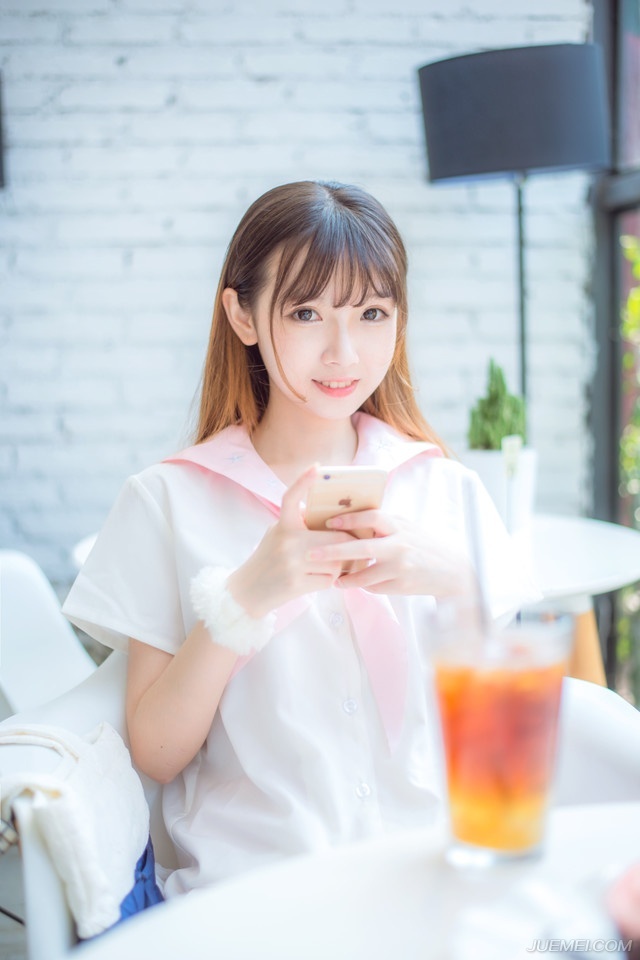 再正经的老爷们也抵不住狐狸精，再强悍的老娘们也得来月经。